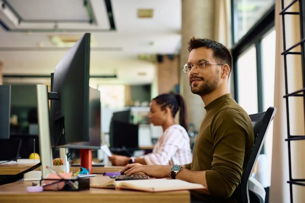 Logiciel CRM : comment choisir gratuit ou payant pour son entreprise ?