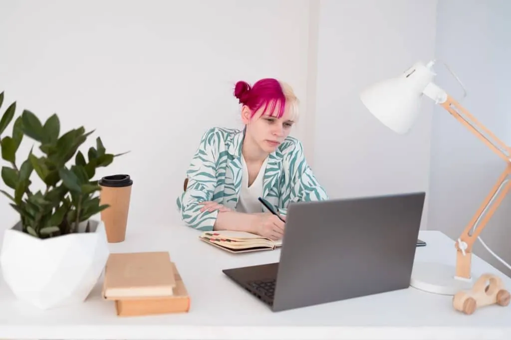 Découvrez la solution facile pour créer un site de vente en ligne en un clin d’œil ! Dites adieu à la complexité et lancez votre boutique en ligne dès maintenant !