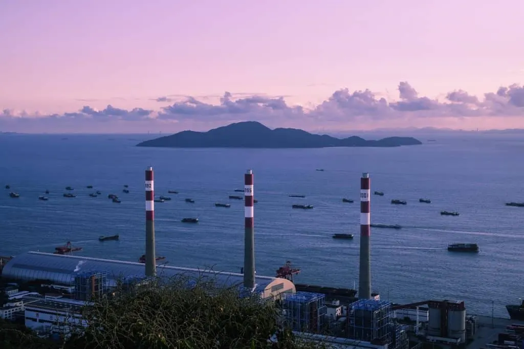 découvrez l'industrie maritime : actualités, innovations, enjeux du transport maritime, développement durable et opportunités de carrière dans le secteur naval international.