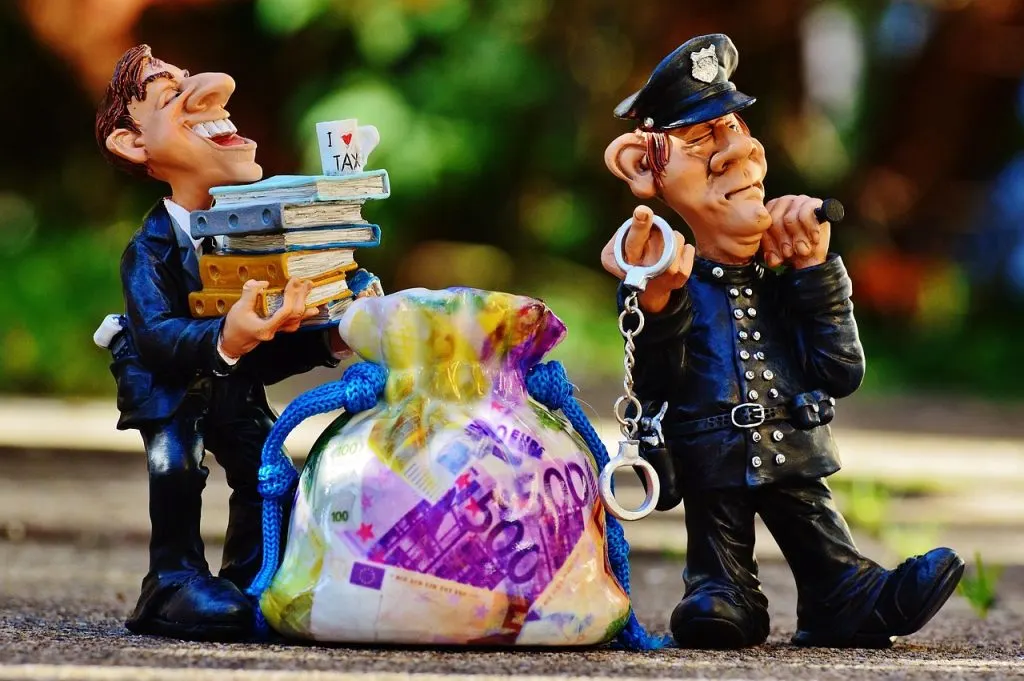 découvrez les règles et obligations fiscales liées au e-commerce dans l'union européenne, pour assurer la conformité de votre activité en ligne.