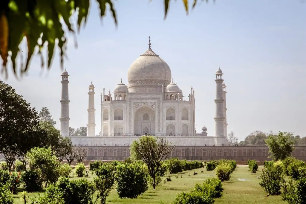 découvrez tout sur l'introduction en bourse (ipo) de meesho en inde : dates clés, détails de l'offre et impact sur le marché financier indien.
