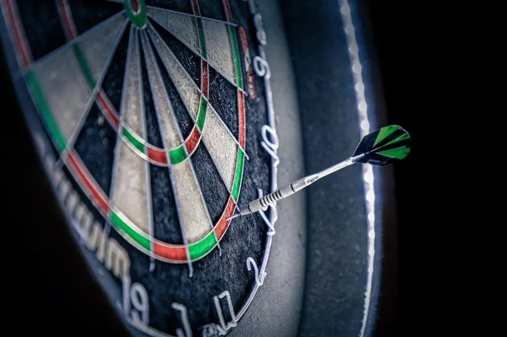 découvrez comment l'intelligence artificielle révolutionne la compétition dans le commerce en ligne, en optimisant les stratégies et améliorant l'expérience client.