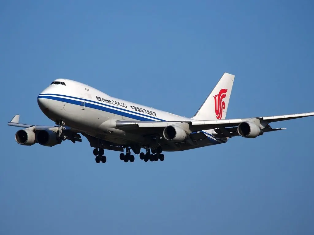 service de fret aérien rapide et fiable pour le transport de vos marchandises à travers le monde.