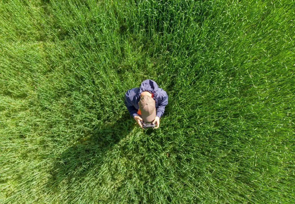 découvrez nos drones longue portée offrant une autonomie exceptionnelle et une portée étendue pour des missions à longue distance avec précision et fiabilité.